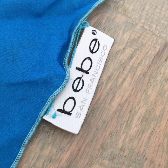 Bebe Scarf-Beautiful blue colors - Picture 1 of 4
